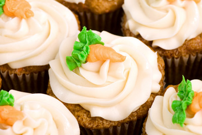 https://www.cremedelacakes.ca - Carrot Cake Cupcakes