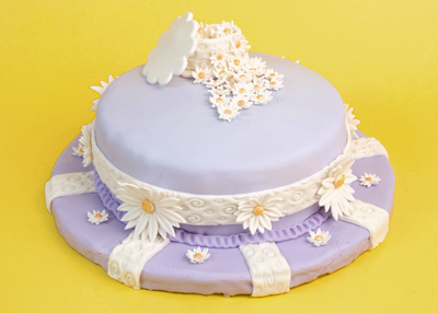 https://www.cremedelacakes.ca - Purple Floral