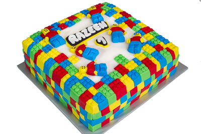 https://www.cremedelacakes.ca - Lego Cake