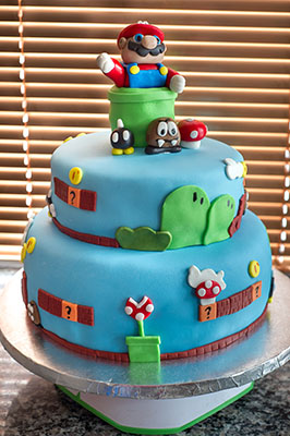 https://www.cremedelacakes.ca - Super Mario Cake