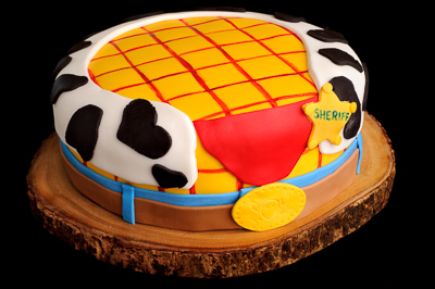 https://www.cremedelacakes.ca - Toy Story Theme Cake