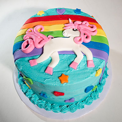 https://www.cremedelacakes.ca - Unicorns & Rainbows