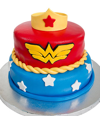 https://www.cremedelacakes.ca - Wonder Woman